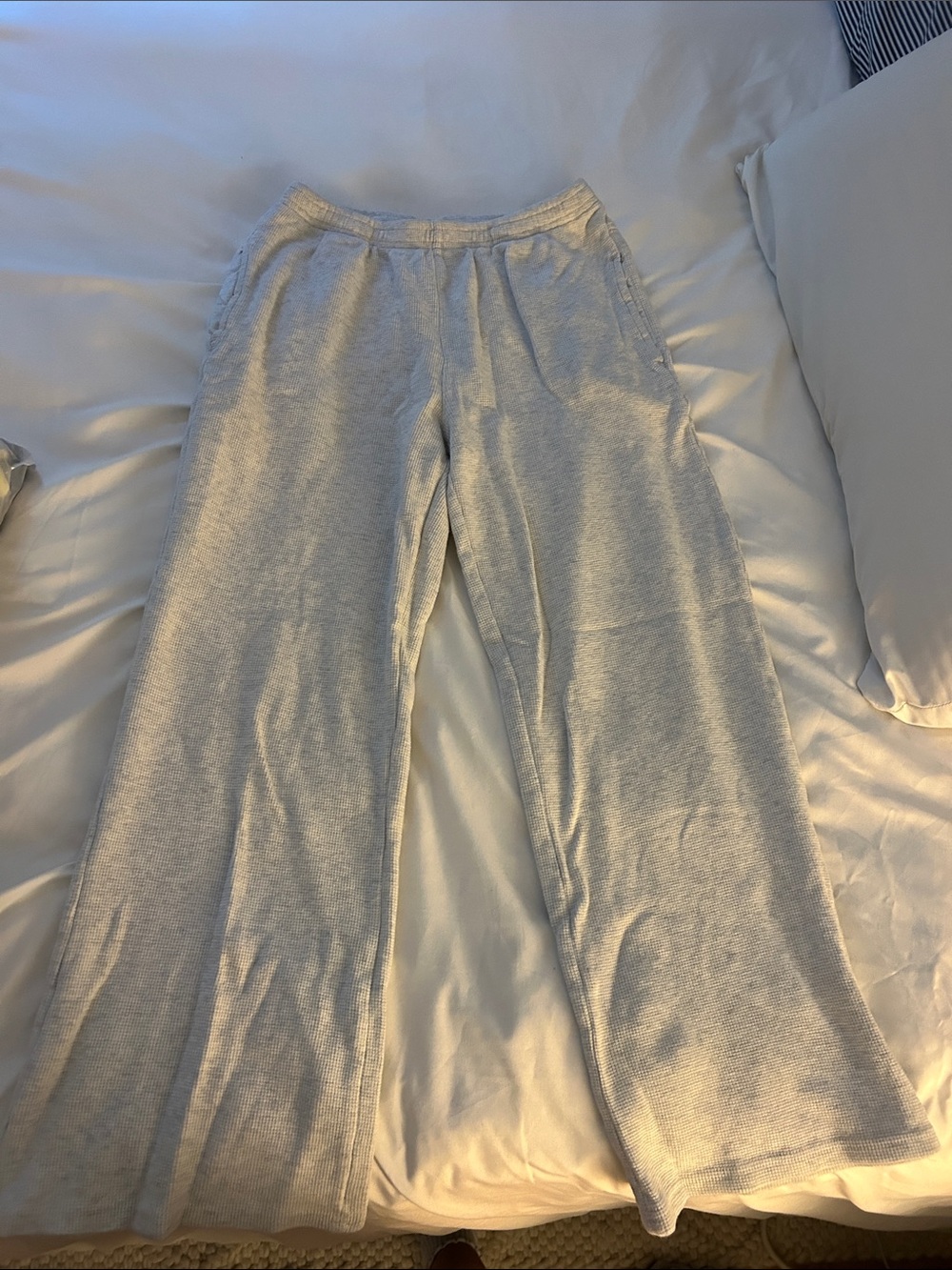 Brandy Melville Light Gray Men's Wide-Leg Sweatpants